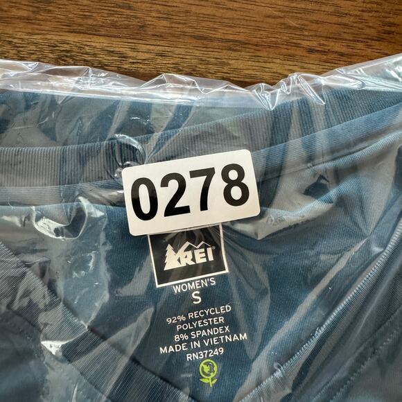 REI Shirt Womens Small Teal Blue Base Layer Top Layering Outdoors Cold Weather - Picture 7 of 7